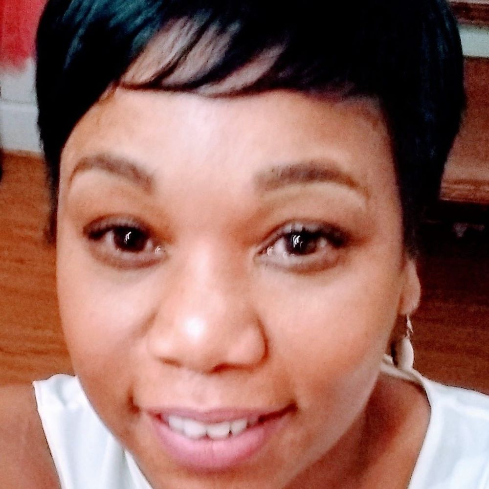 Meet your Posher, Shakema